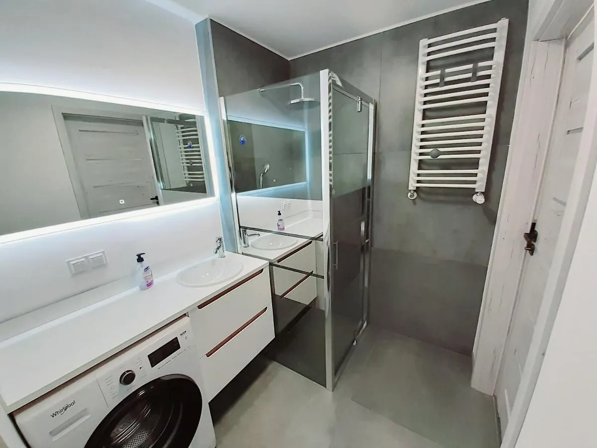 Apartament Apartament Kapitański Mostek 17A z widokiem na port i latarnię morską oraz garażem Kołobrzeg Polska
